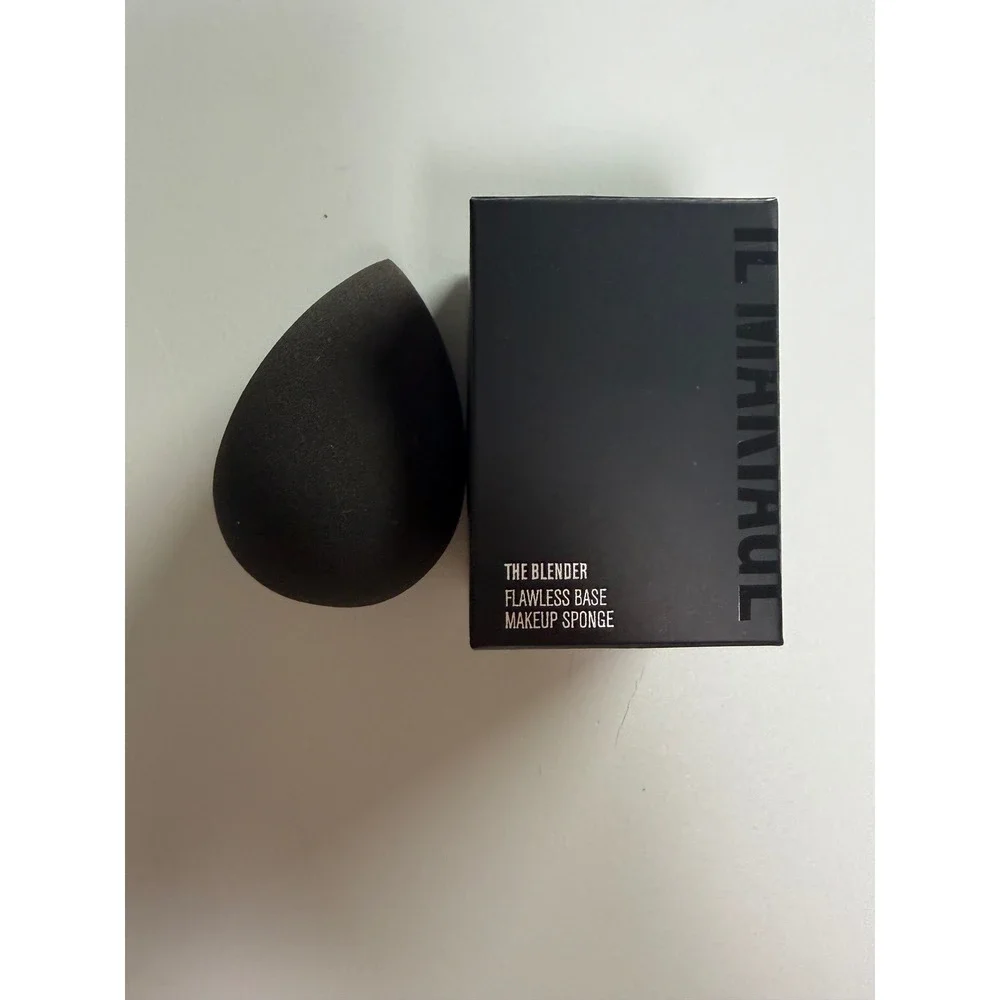 IL MAKIAGE The Blender Flawless Base Makeup Sponge Black New in Box